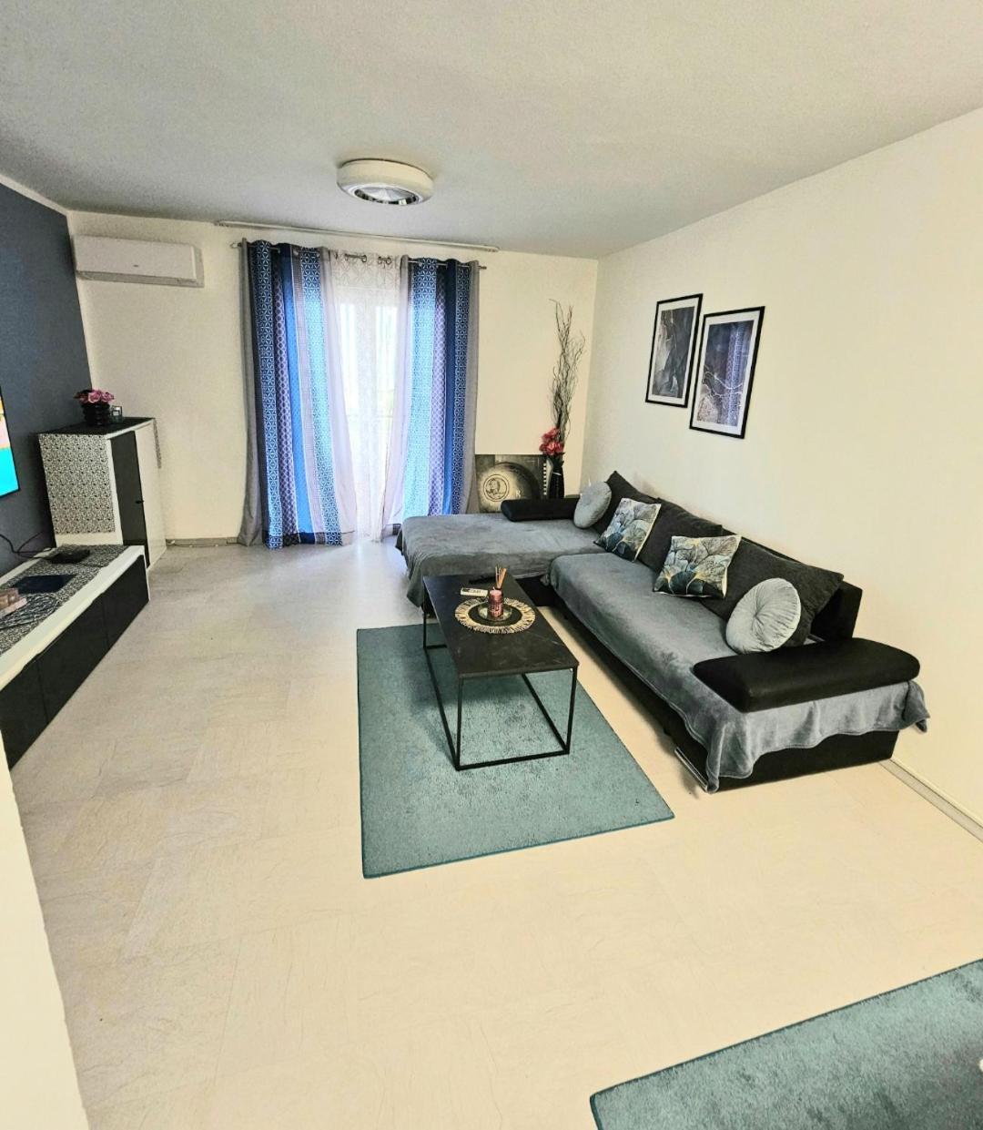 Apartment Tanja โปเรช ภายนอก รูปภาพ